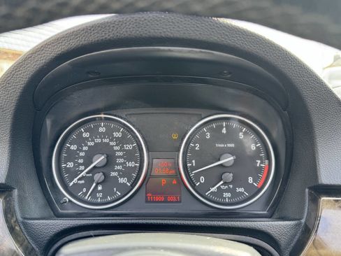 Used 2010 BMW 328i Convertible image 51