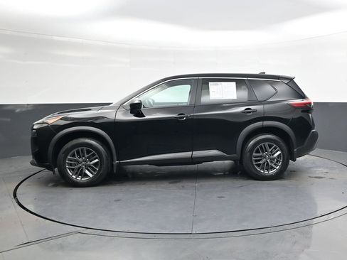 Used 2023 Nissan Rogue S image 8