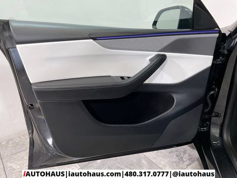 Used 2026 Tesla Model Y AWD image 36