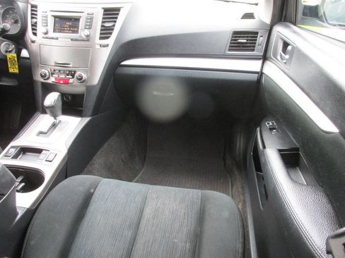 Used 2014 Subaru Outback 2.5i Premium w/ Moonroof Package image 14