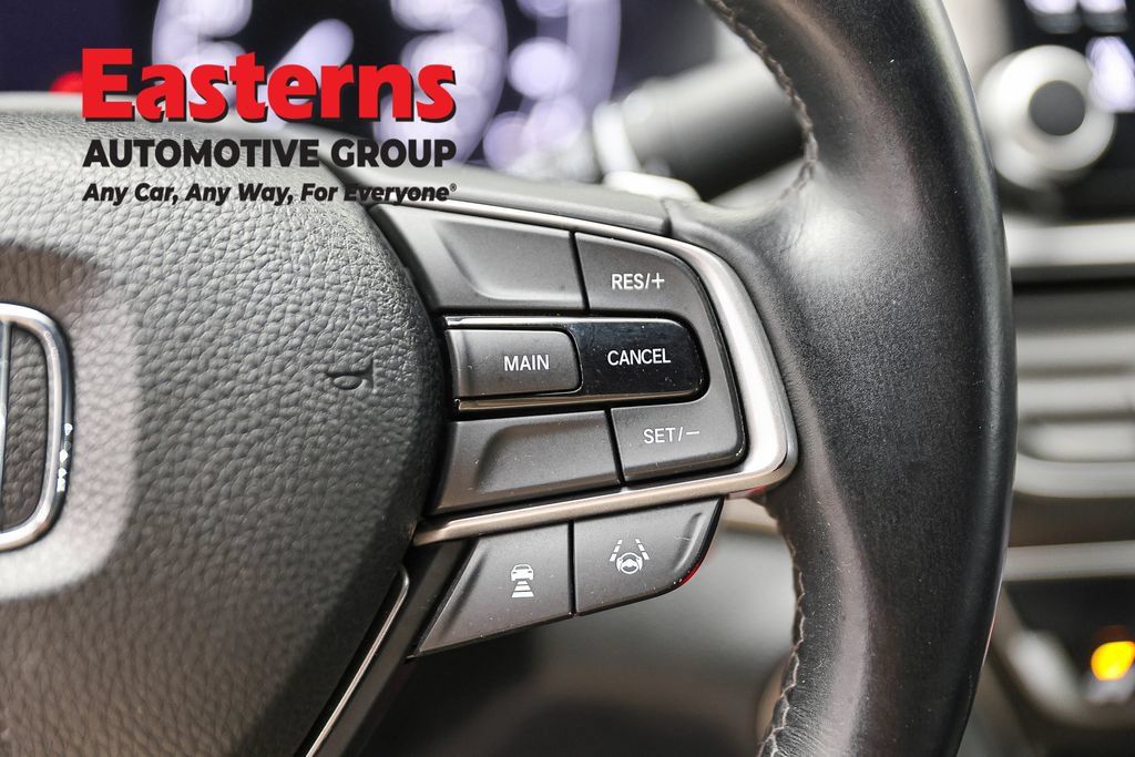 Used 2018 Honda Accord Sport image 15