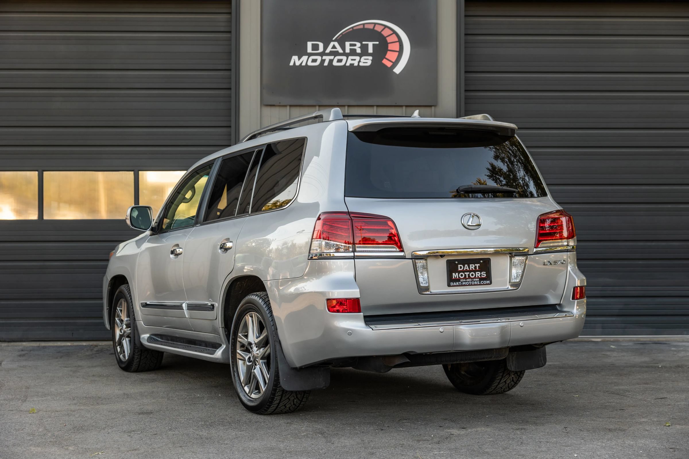Used 2013 Lexus LX 570 4WD image 5