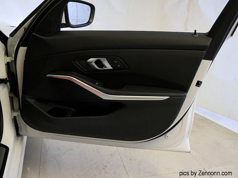 Certified 2025 BMW 330i xDrive Sedan image 34