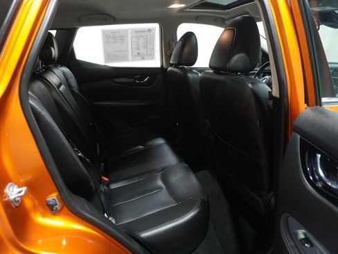 Used 2017 Nissan Rogue Sport SL w/ SL Premium Package image 13