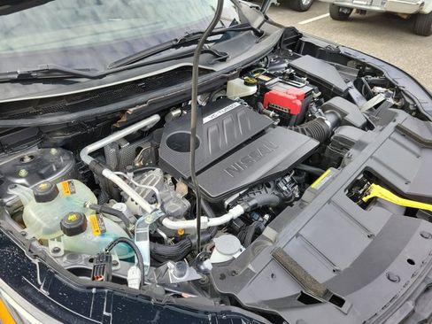 Used 2022 Nissan Rogue SV w/ SV Premium Package image 40