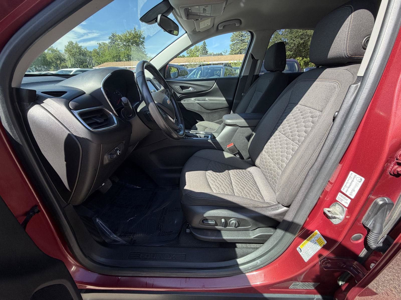 Used 2018 Chevrolet Equinox LT AWD/4WD image 10