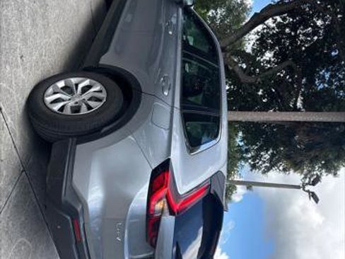 Used 2023 Honda CR-V LX image 9