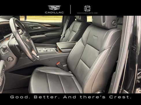 Used 2024 Cadillac Escalade Luxury AWD/4WD image 29