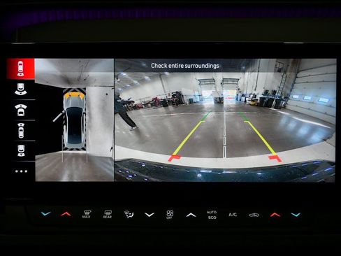 Used 2024 Dodge Charger R/T w/ Plus Group image 19