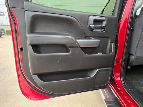 Used 2018 Chevrolet Silverado 1500 LT w/ Texas Edition image 15