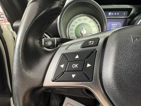 Used 2015 Mercedes-Benz SLK 250 image 22
