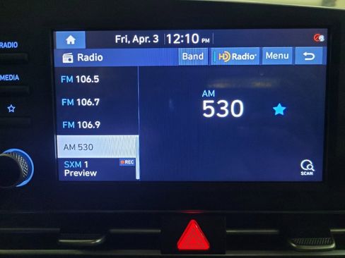 Used 2022 Hyundai Elantra SEL image 25