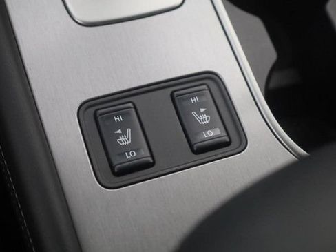 Certified 2024 Nissan Murano SV w/ Cargo Package FWD image 18