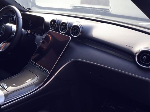 Used 2023 Mercedes-Benz C 300 Sedan image 25