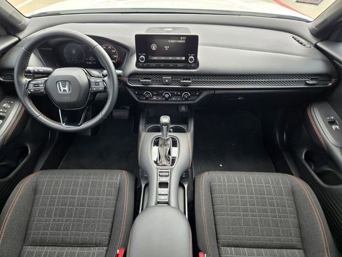 Certified 2025 Honda HR-V Sport image 14