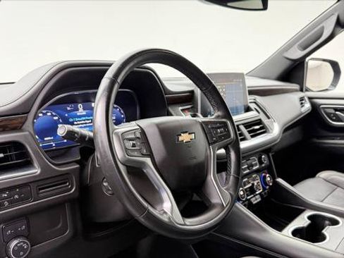 Used 2023 Chevrolet Tahoe Premier AWD/4WD image 23