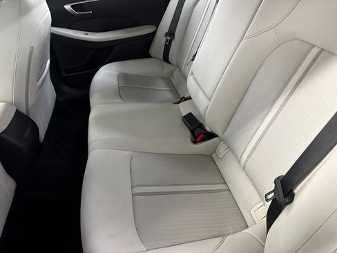 Used 2025 Hyundai Sonata SEL FWD image 10