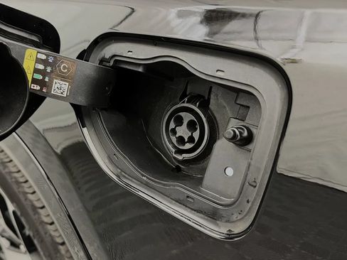 Used 2022 Jeep Grand Cherokee Summit AWD/4WD image 8