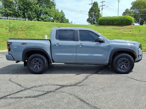 Used 2025 Nissan Frontier PRO-4X AWD/4WD image 2
