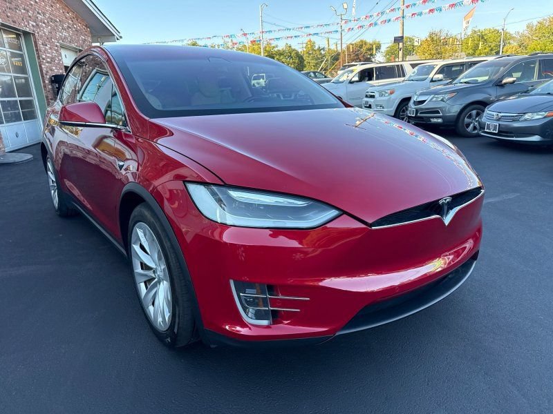 Used 2016 Tesla Model X 75D AWD/4WD image 3