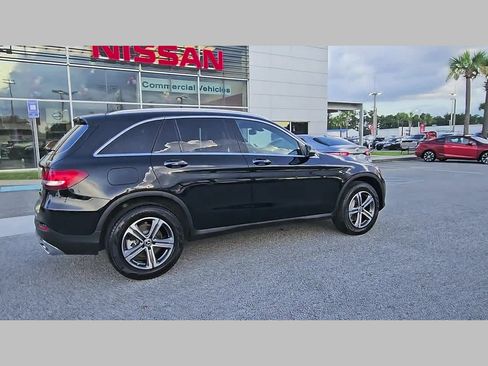 Used 2019 Mercedes-Benz GLC 300 4MATIC image 38