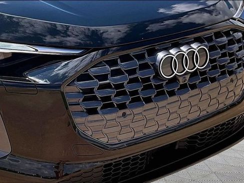 Used 2025 Audi Q5 Premium w/ Convenience Package AWD/4WD image 30