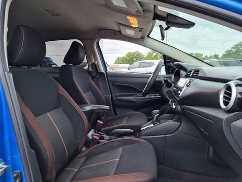 Used 2022 Nissan Versa SR w/ Convenience Package FWD image 30
