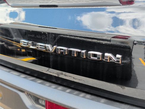 New 2026 GMC Acadia Elevation w/ Elevation Premium Package FWD image 29