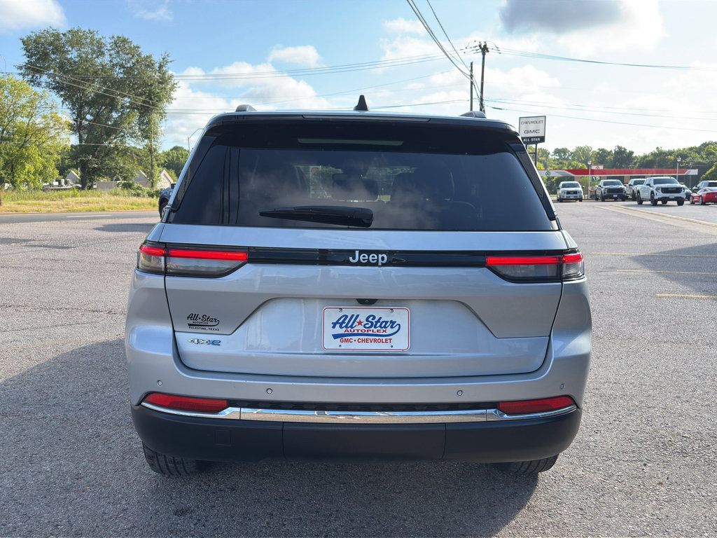 Used 2024 Jeep Grand Cherokee Limited 4xe AWD/4WD image 9
