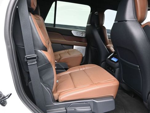 Used 2024 Lincoln Navigator Reserve AWD/4WD image 21