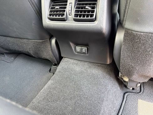 Used 2026 Toyota Camry XLE FWD image 22