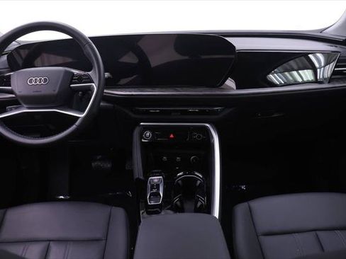 Certified 2025 Audi Q5 Premium w/ Convenience Package AWD/4WD image 8