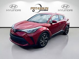 Used 2021 Toyota C-HR XLE FWD video 1