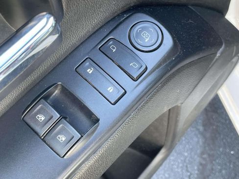 Used 2018 GMC Sierra 1500 2WD Regular Cab image 13