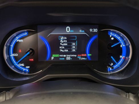 Used 2024 Toyota RAV4 XLE Premium w/ Weather Package AWD/4WD image 20