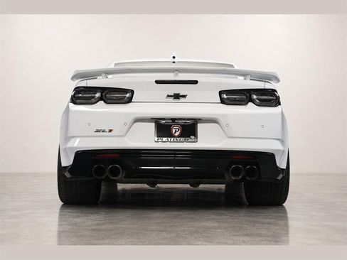 Used 2022 Chevrolet Camaro ZL1 RWD image 9