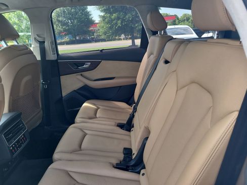 Used 2021 Audi Q7 3.0T Prestige w/ Prestige Package AWD/4WD image 24