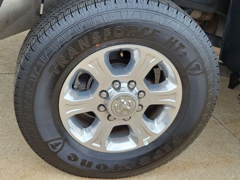 Used 2026 RAM 2500 Big Horn AWD/4WD image 5