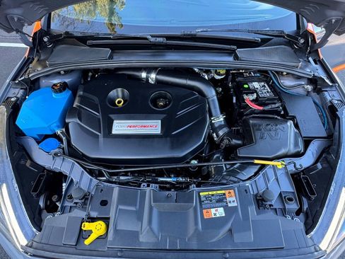 Used 2016 Ford Focus RS image 19