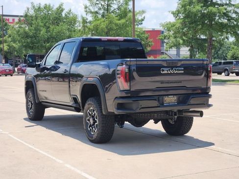 Used 2026 GMC Sierra 2500 AT4X w/ LPO, Black Badging Package AWD/4WD image 7