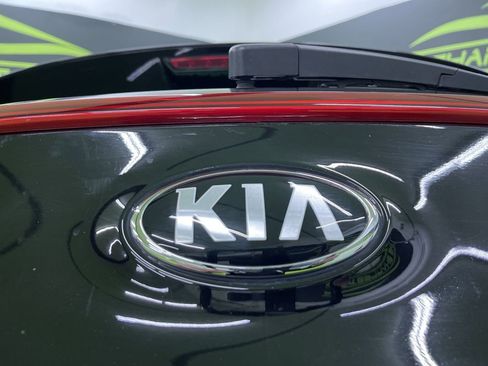 Used 2020 Kia Sportage LX image 13