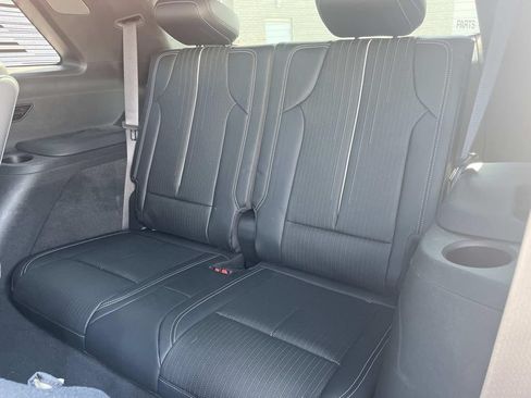 Used 2026 Cadillac Vistiq Sport w/ LPO, Floor Liner Package AWD/4WD image 19