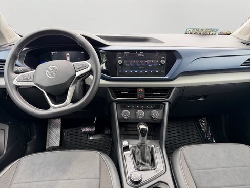 Used 2022 Volkswagen Taos SE AWD/4WD image 16