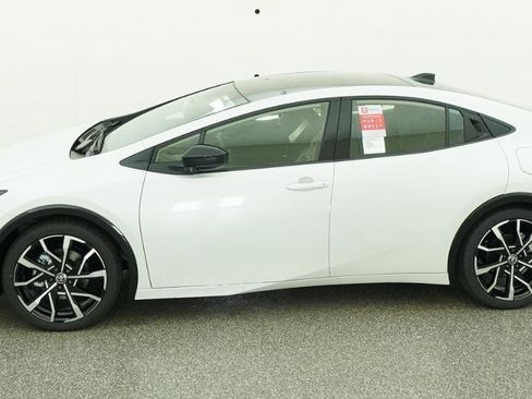 New 2026 Toyota Prius Plug-In Hybrid image 11
