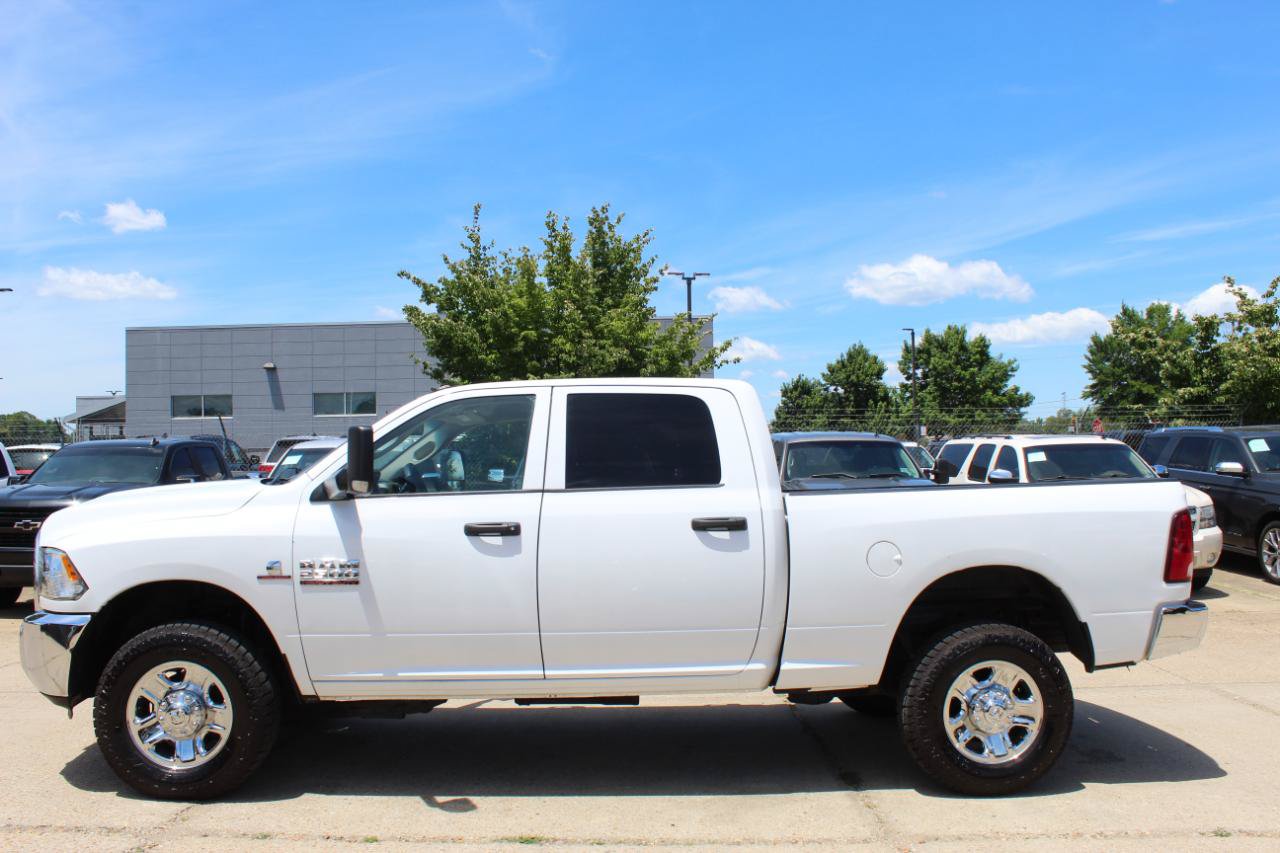 Used 2014 RAM 2500 Tradesman w/ Chrome Appearance Group AWD/4WD image 4