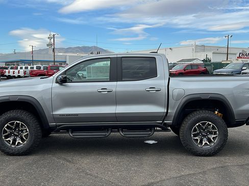 New 2026 Chevrolet Colorado ZR2 w/ Technology Package image 9