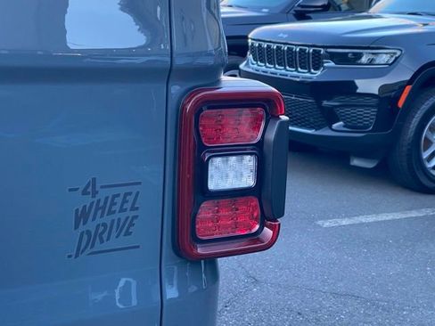 New 2026 Jeep Gladiator Willys image 15