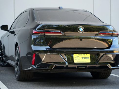 Used 2024 BMW 740i w/ M Sport Professional Package RWD image 6