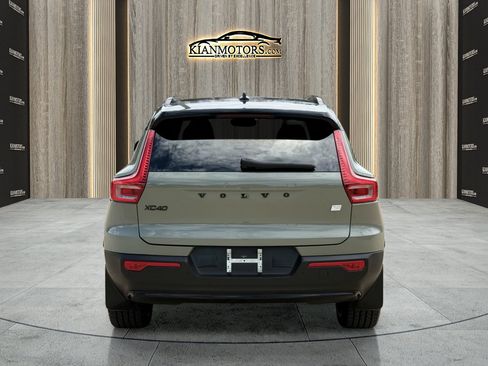 Used 2023 Volvo XC40 Recharge Ultimate AWD/4WD image 6