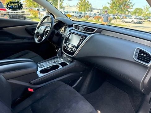 Used 2019 Nissan Murano SV w/ Premium Package AWD/4WD image 9